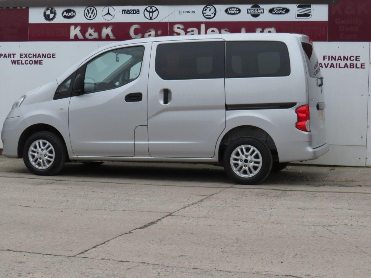 Nissan NV200 - Image 32