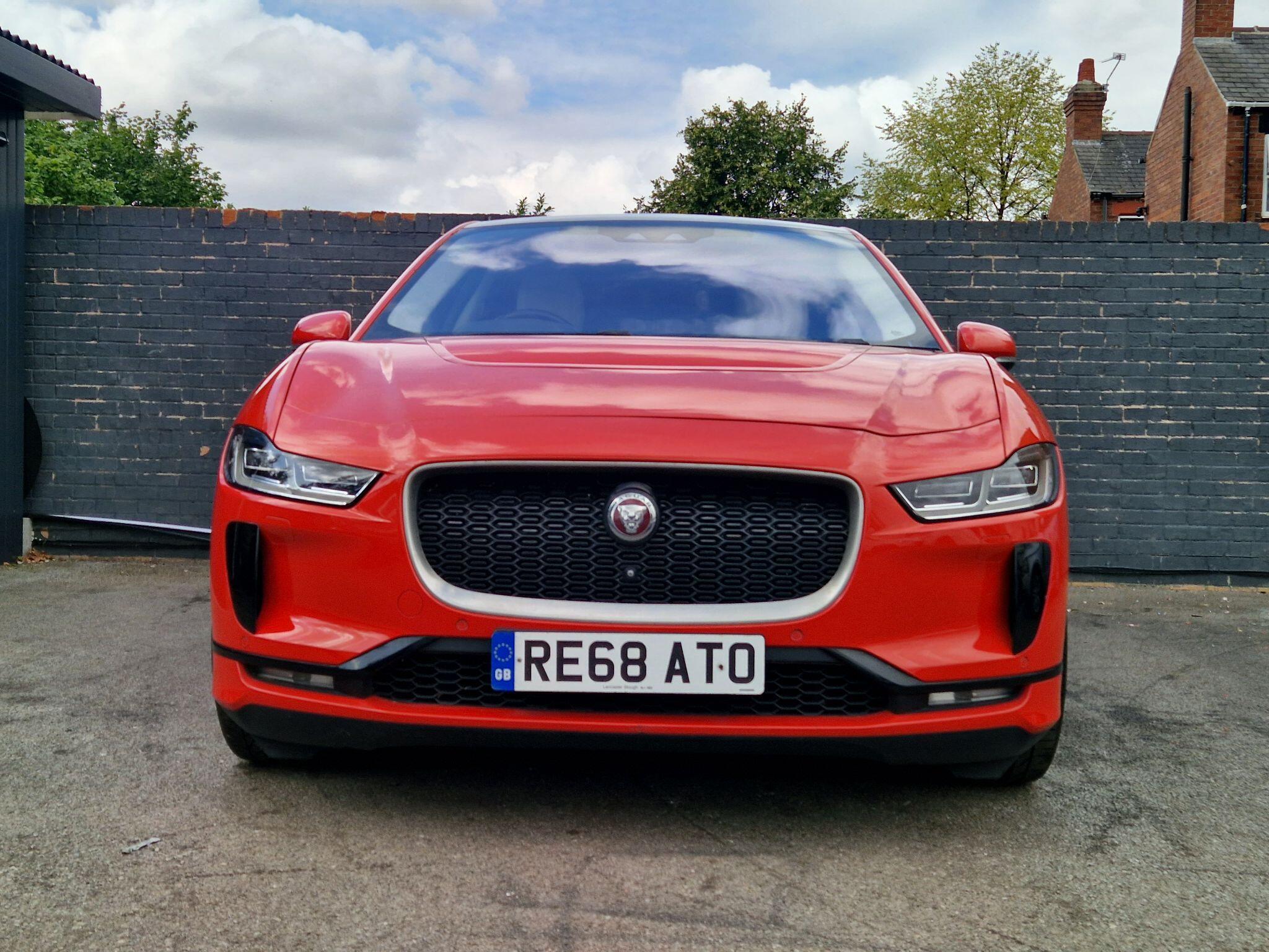 Jaguar I-Pace - Image 17