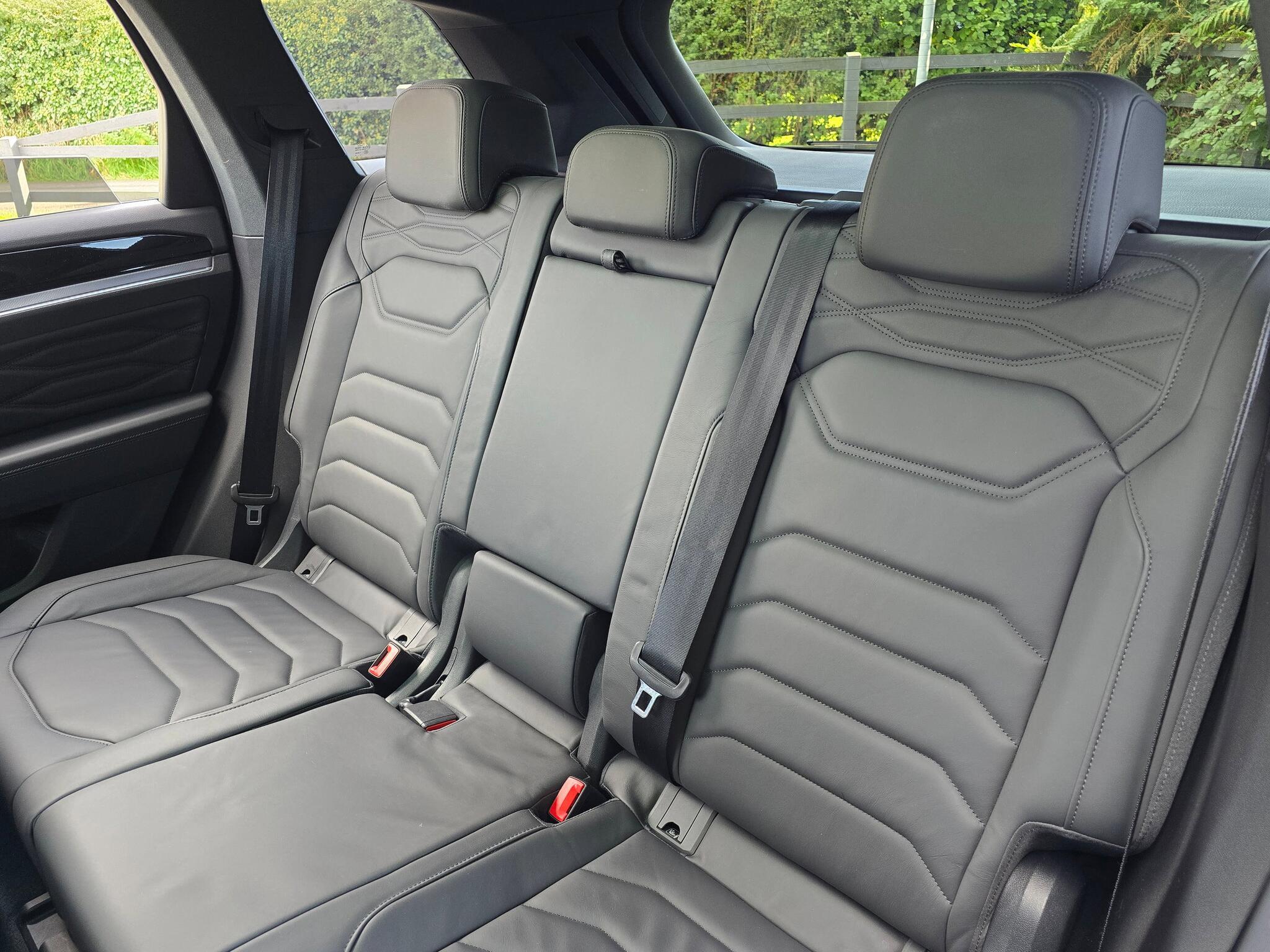 Volkswagen Touareg - Image 4