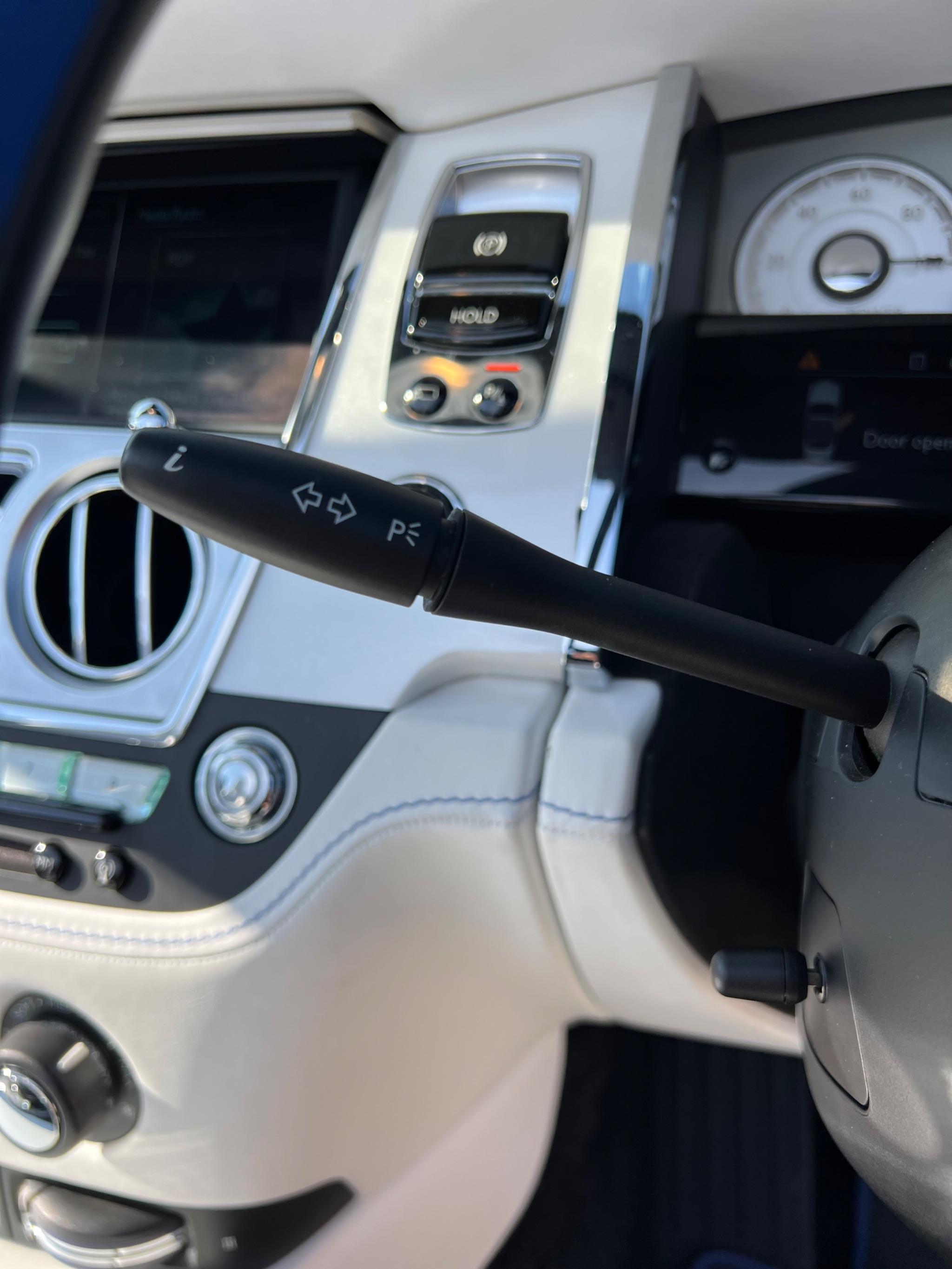 Rolls-Royce Dawn - Image 67