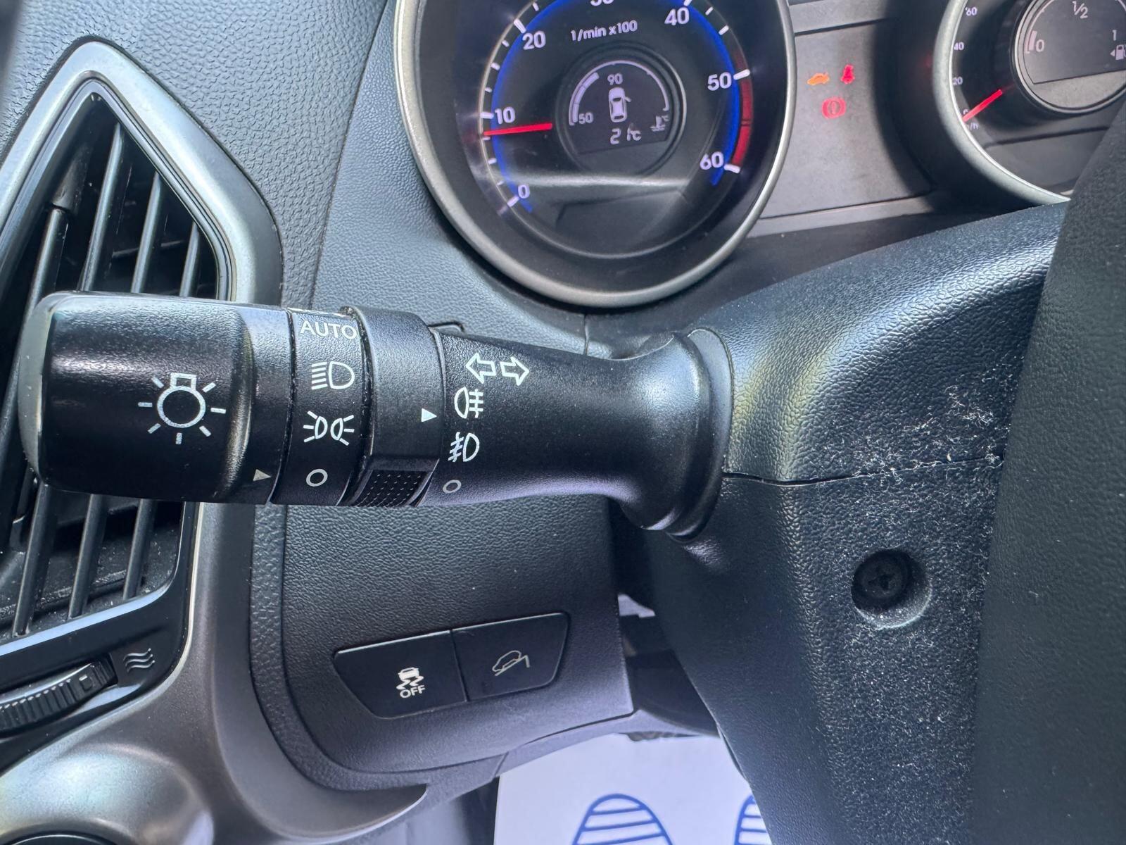 Hyundai ix35 - Image 20
