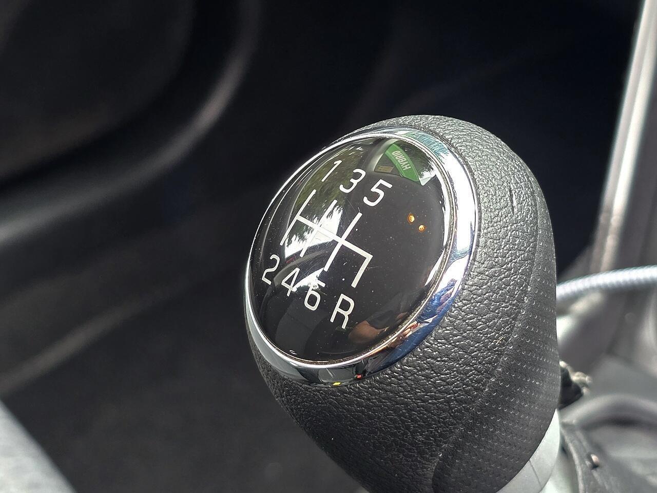 Suzuki S-Cross - Image 19
