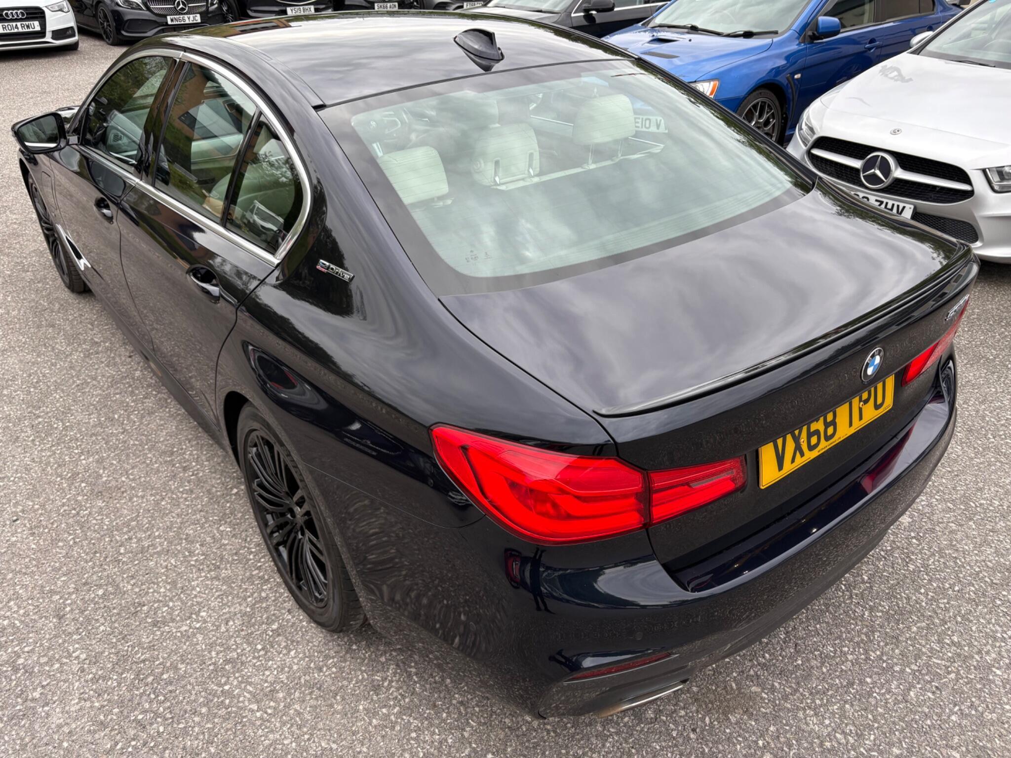 BMW 5 Series - Image 16