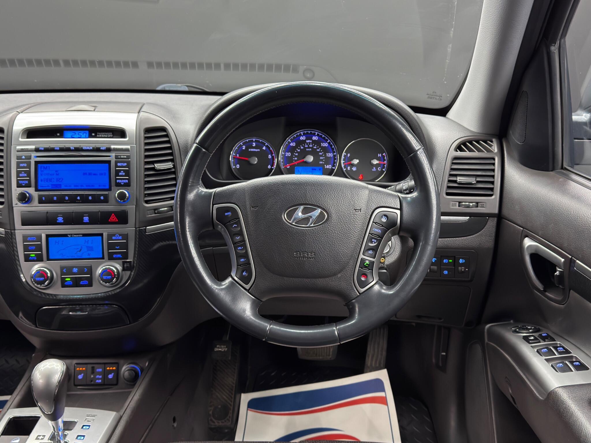 Hyundai Santa Fe - Image 18