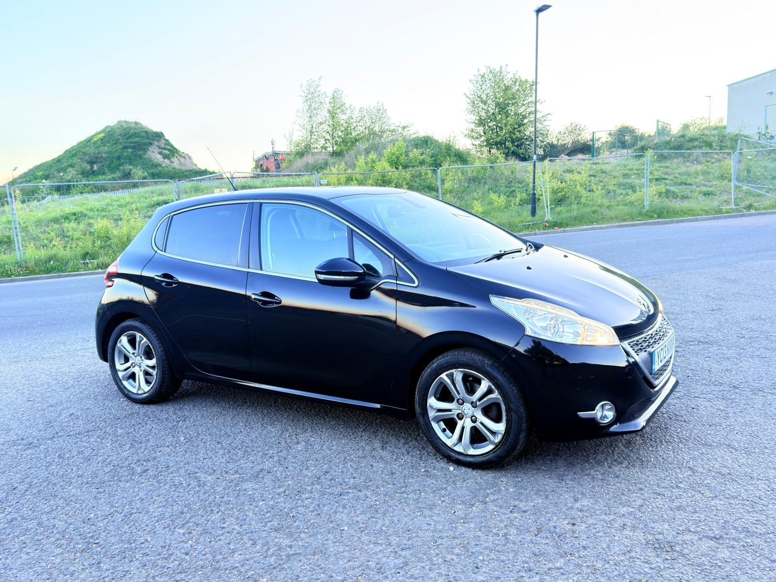Peugeot 208 - Image 10