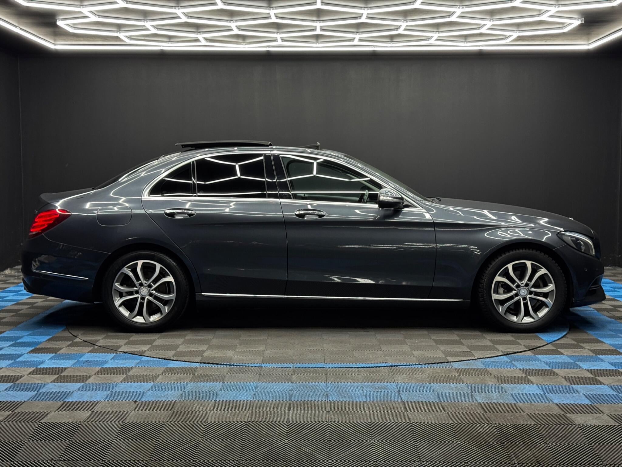 Mercedes C Class - Image 4