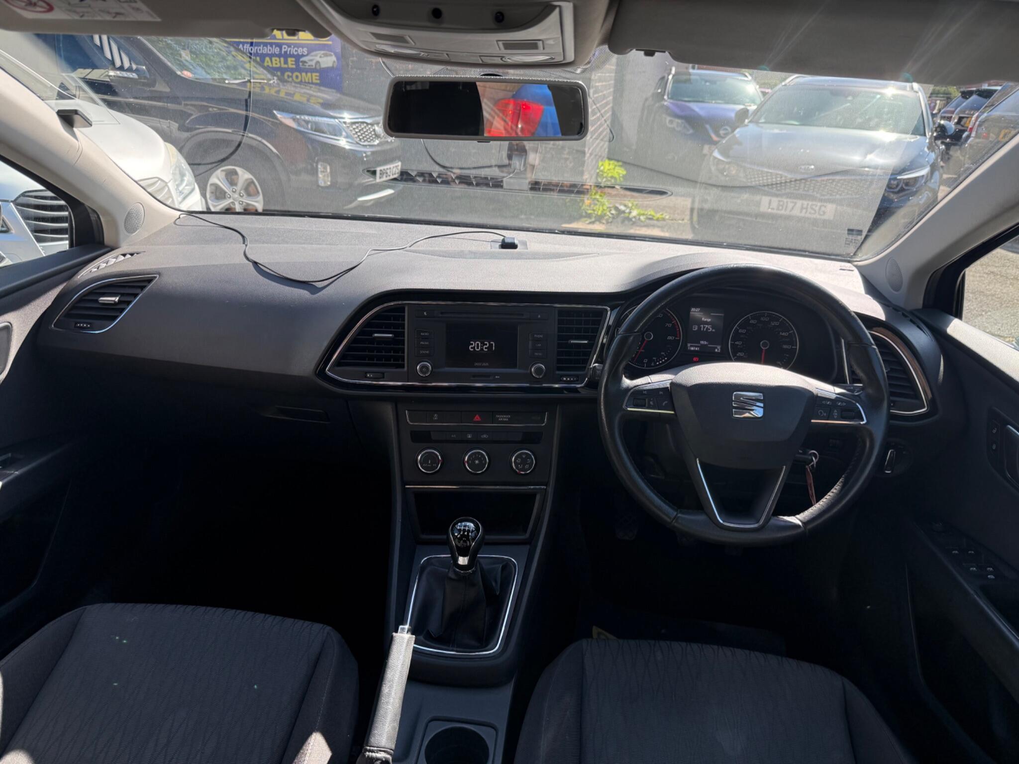 SEAT Leon - Image 17