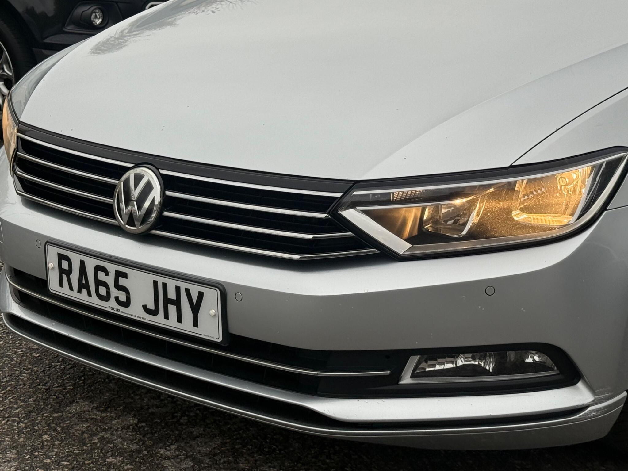 Volkswagen Passat - Image 50
