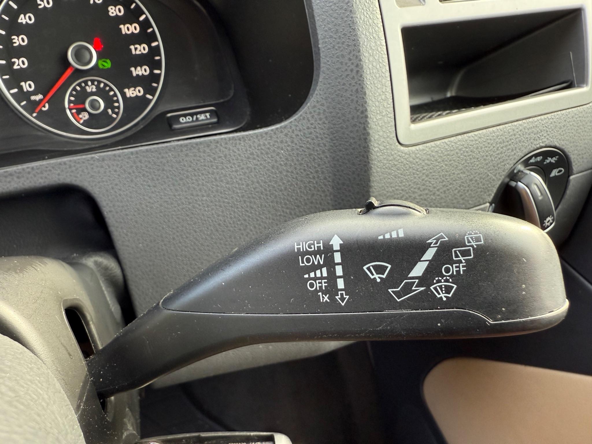 Volkswagen CARAVELLE - Image 34