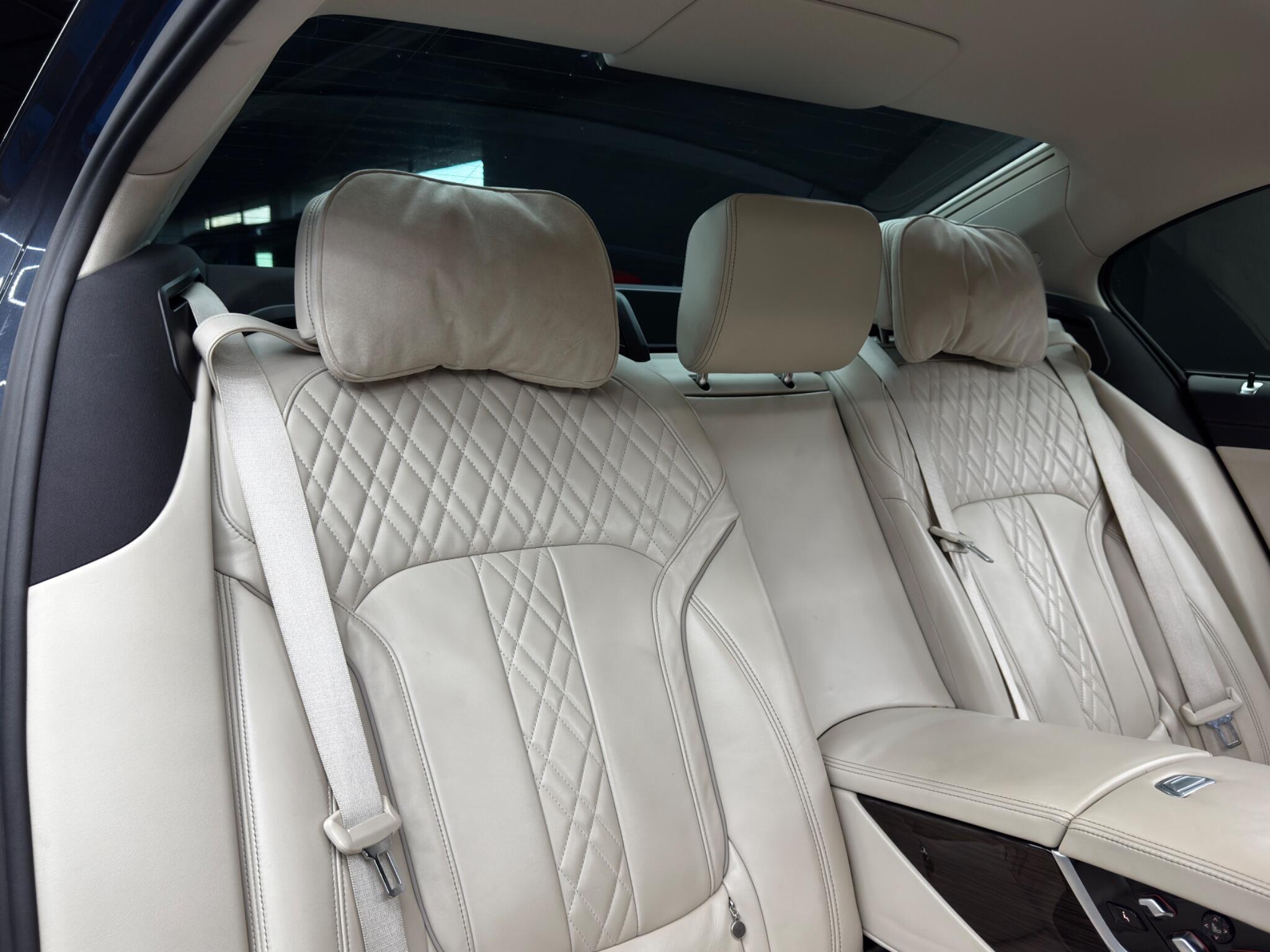 BMW 7 Series - Image 16