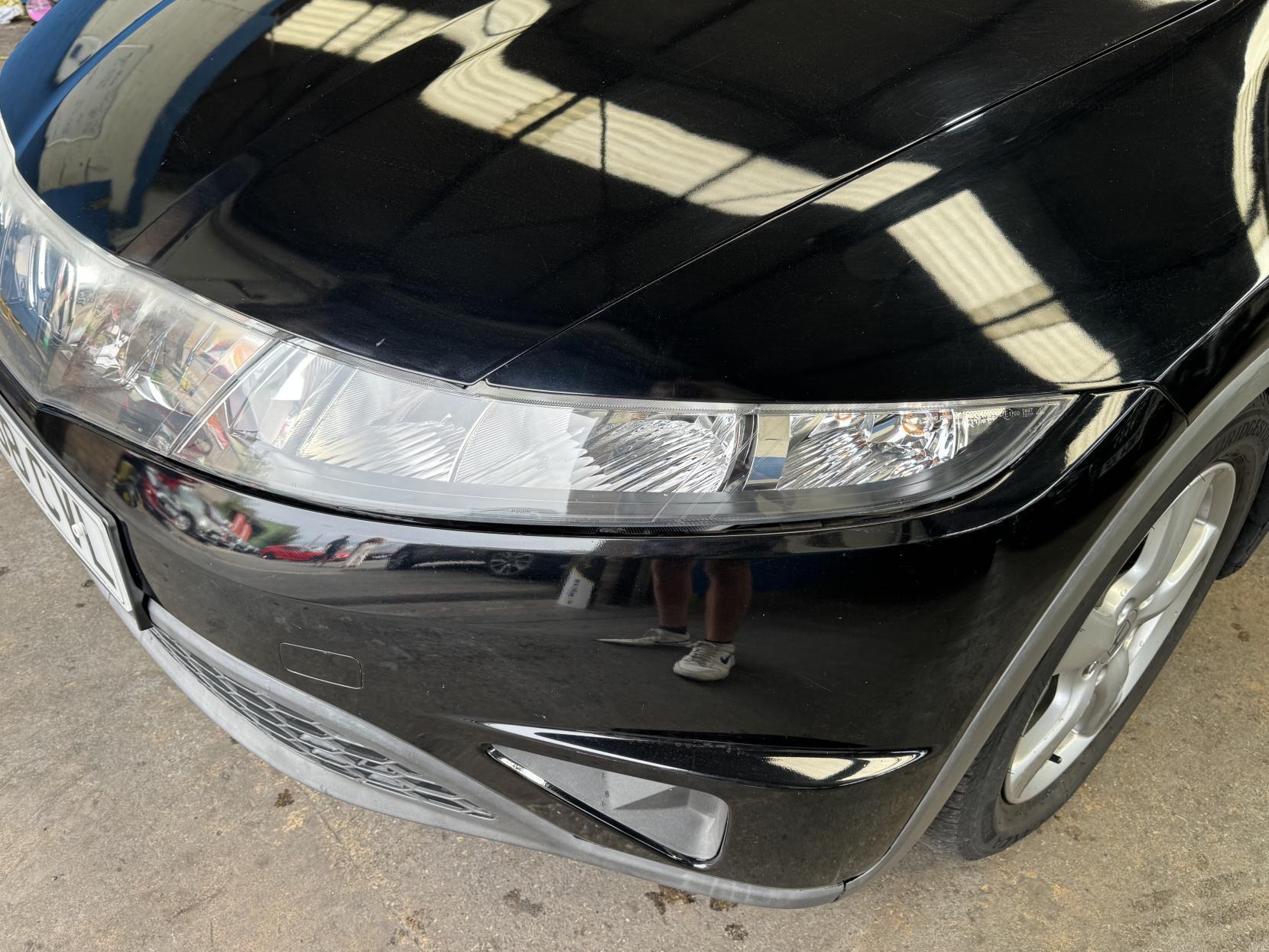 Honda Civic - Image 11