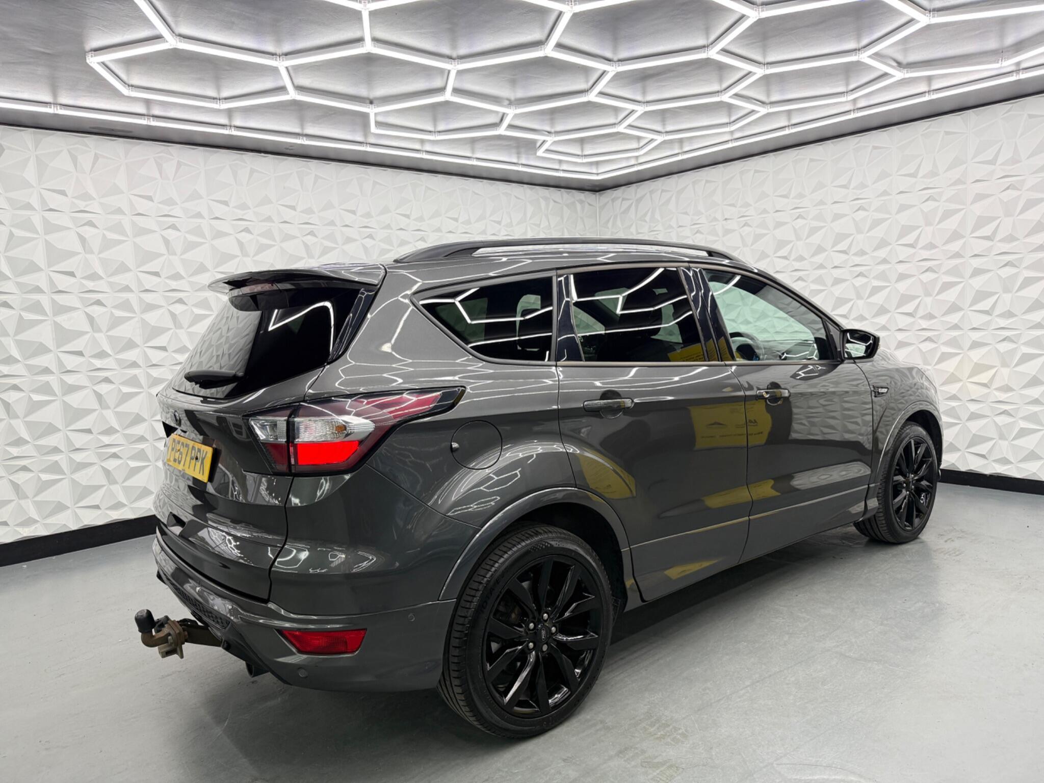 Ford Kuga - Image 15