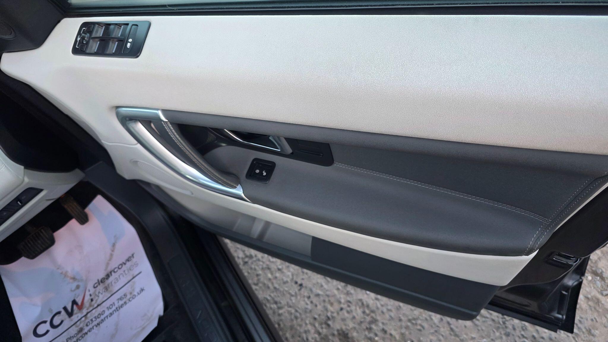 Land Rover DISCOVERY SPORT - Image 28