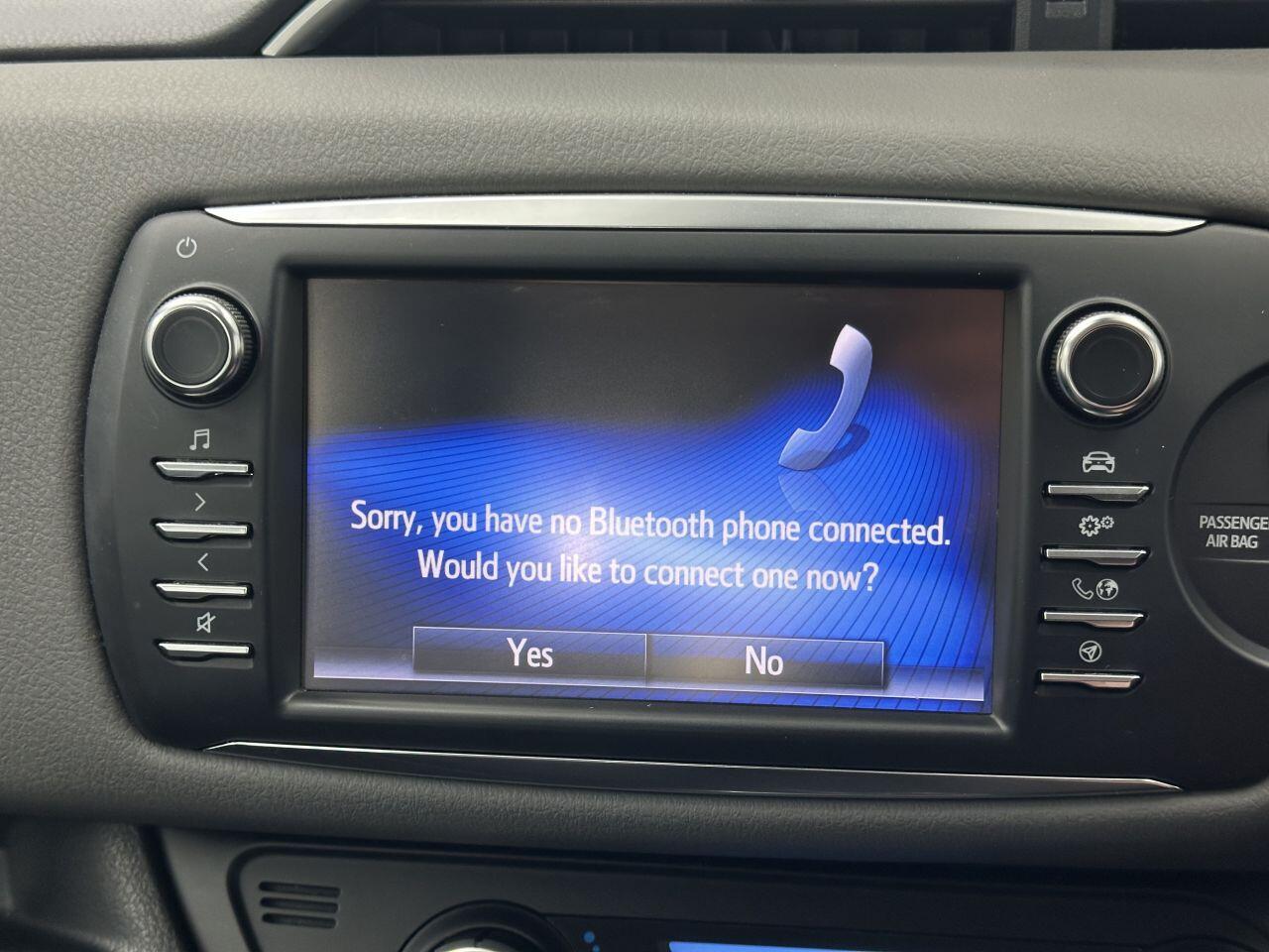 Toyota Yaris - Image 33