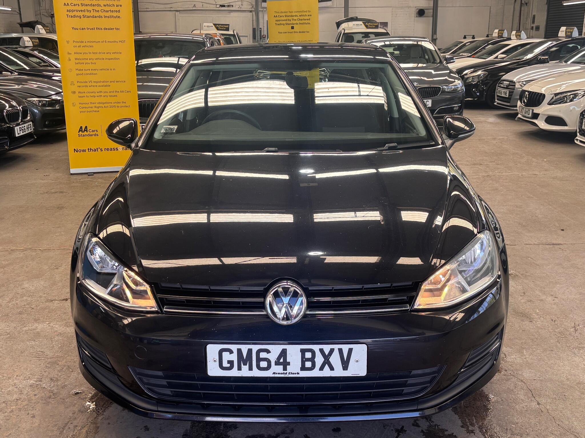 Volkswagen Golf - Image 13