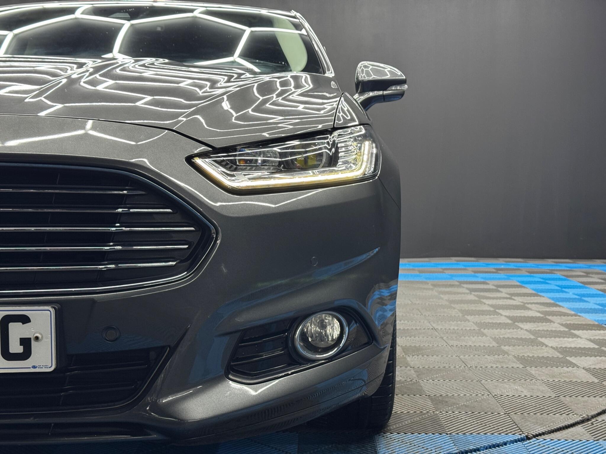 Ford Mondeo - Image 47