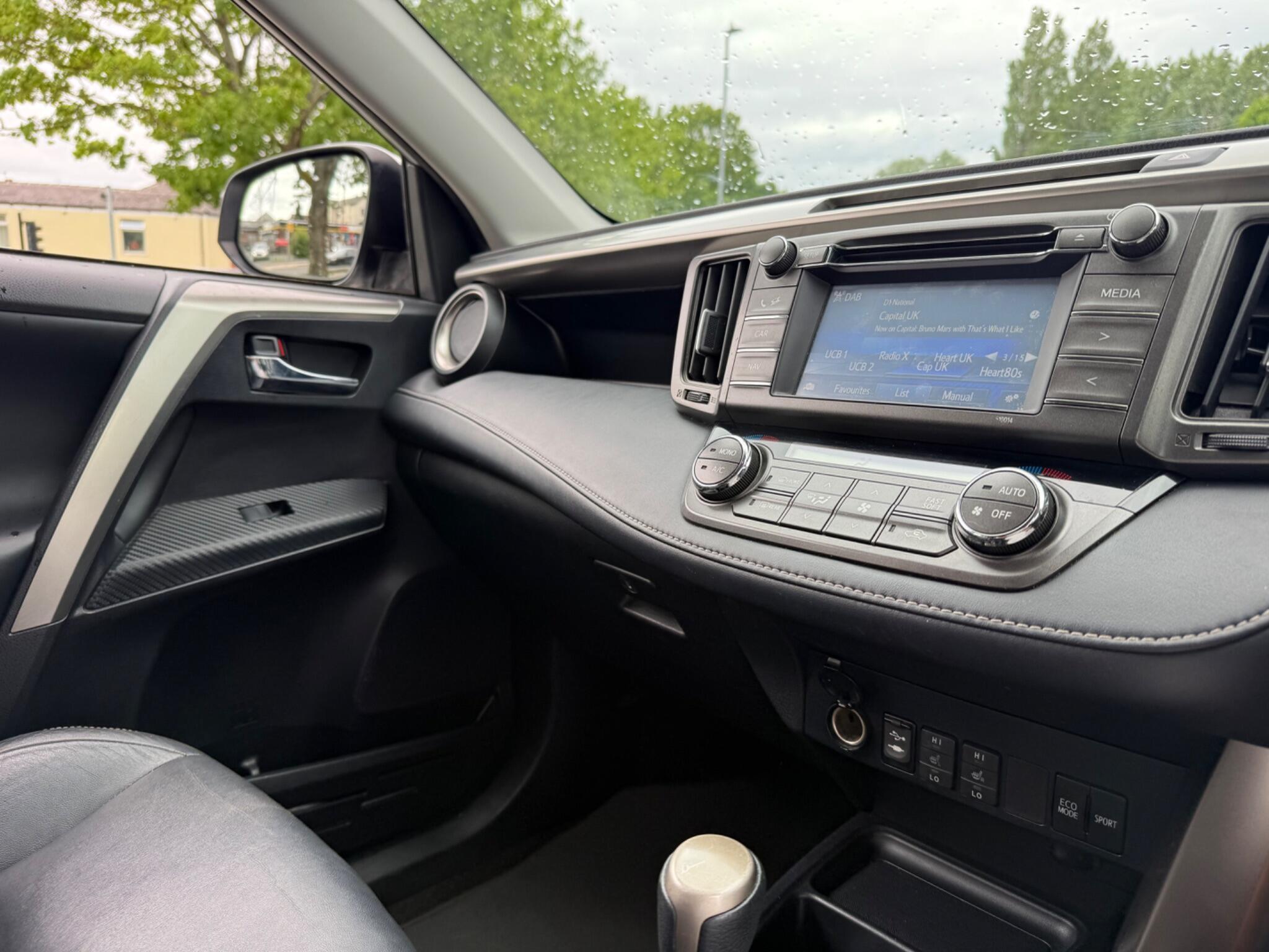 Toyota RAV4 - Image 13