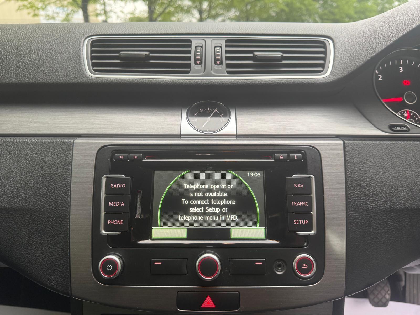 Volkswagen Passat - Image 39