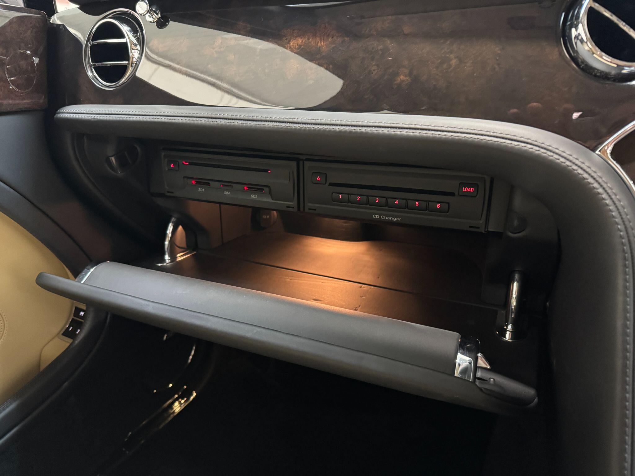 Bentley Mulsanne - Image 48