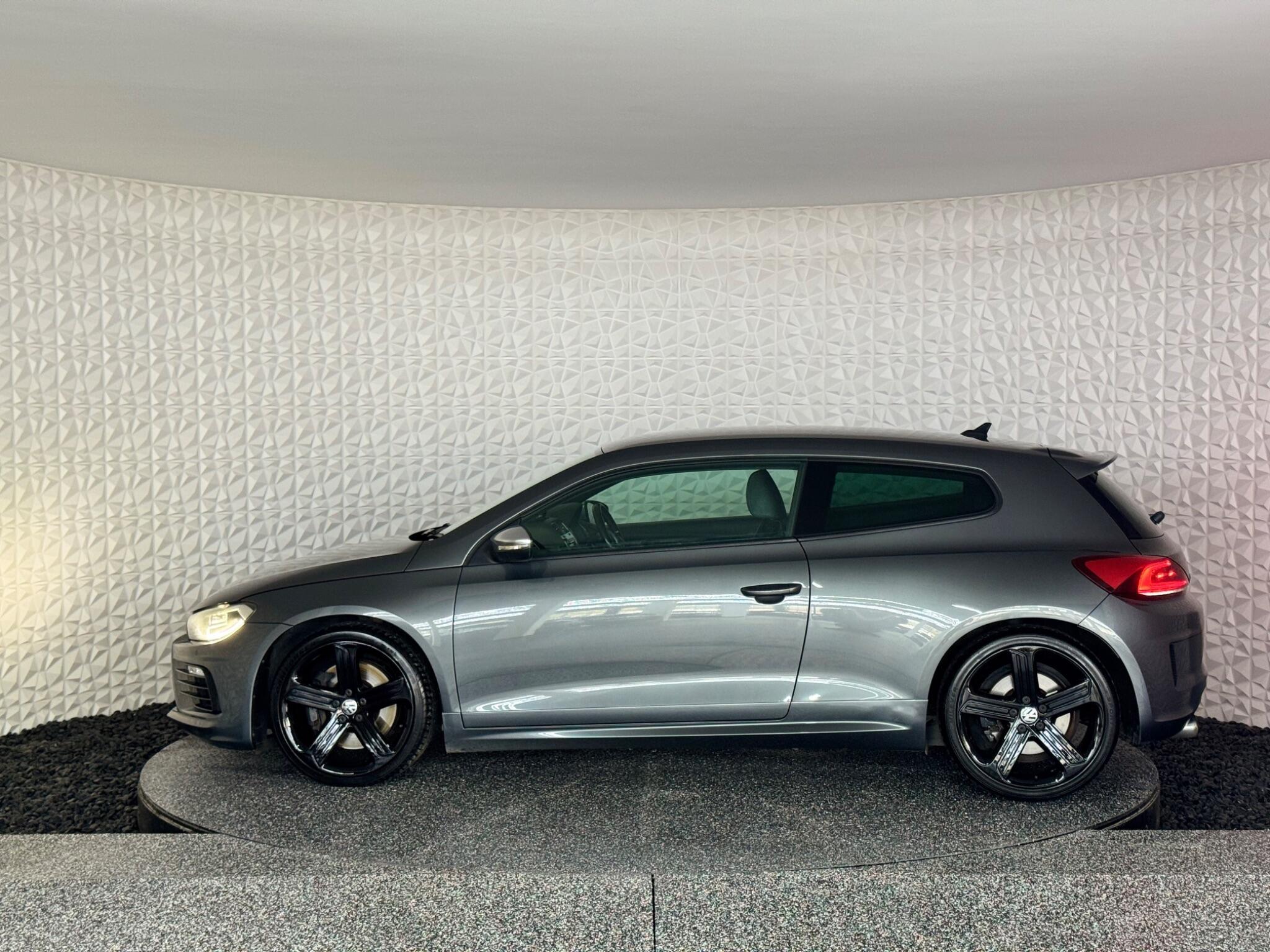 Volkswagen Scirocco - Image 19