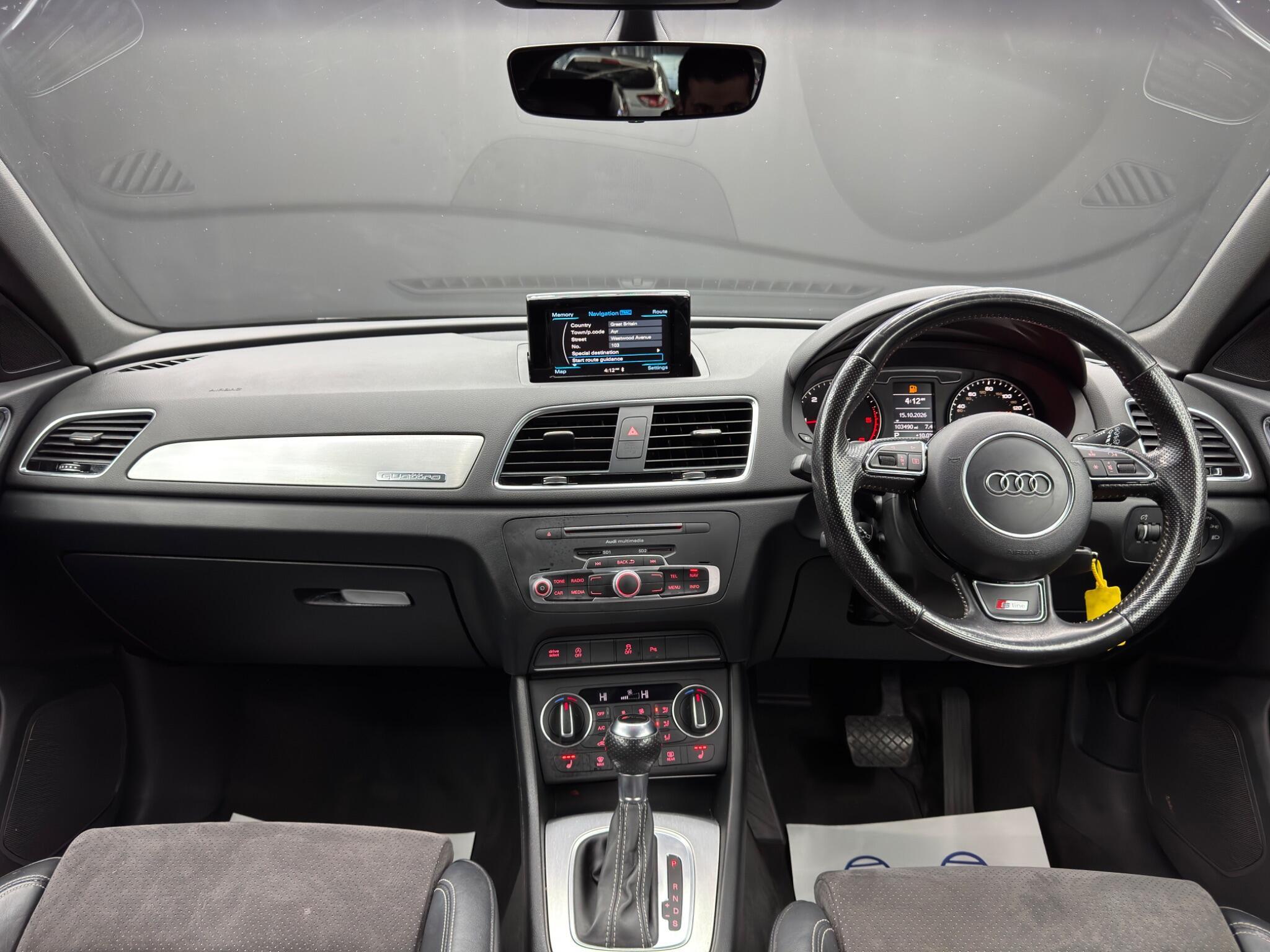 Audi Q3 - Image 10