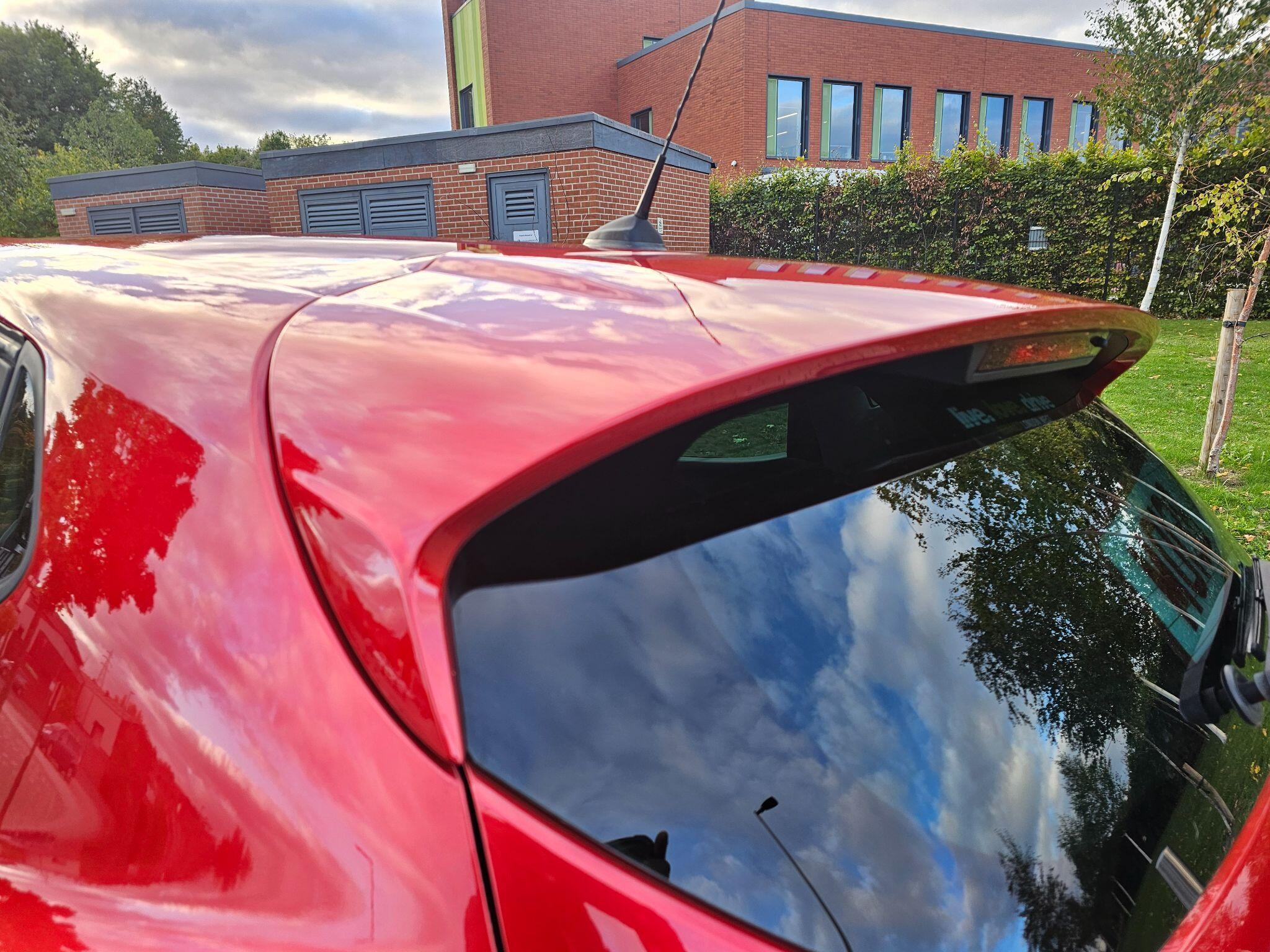 Renault Clio - Image 27