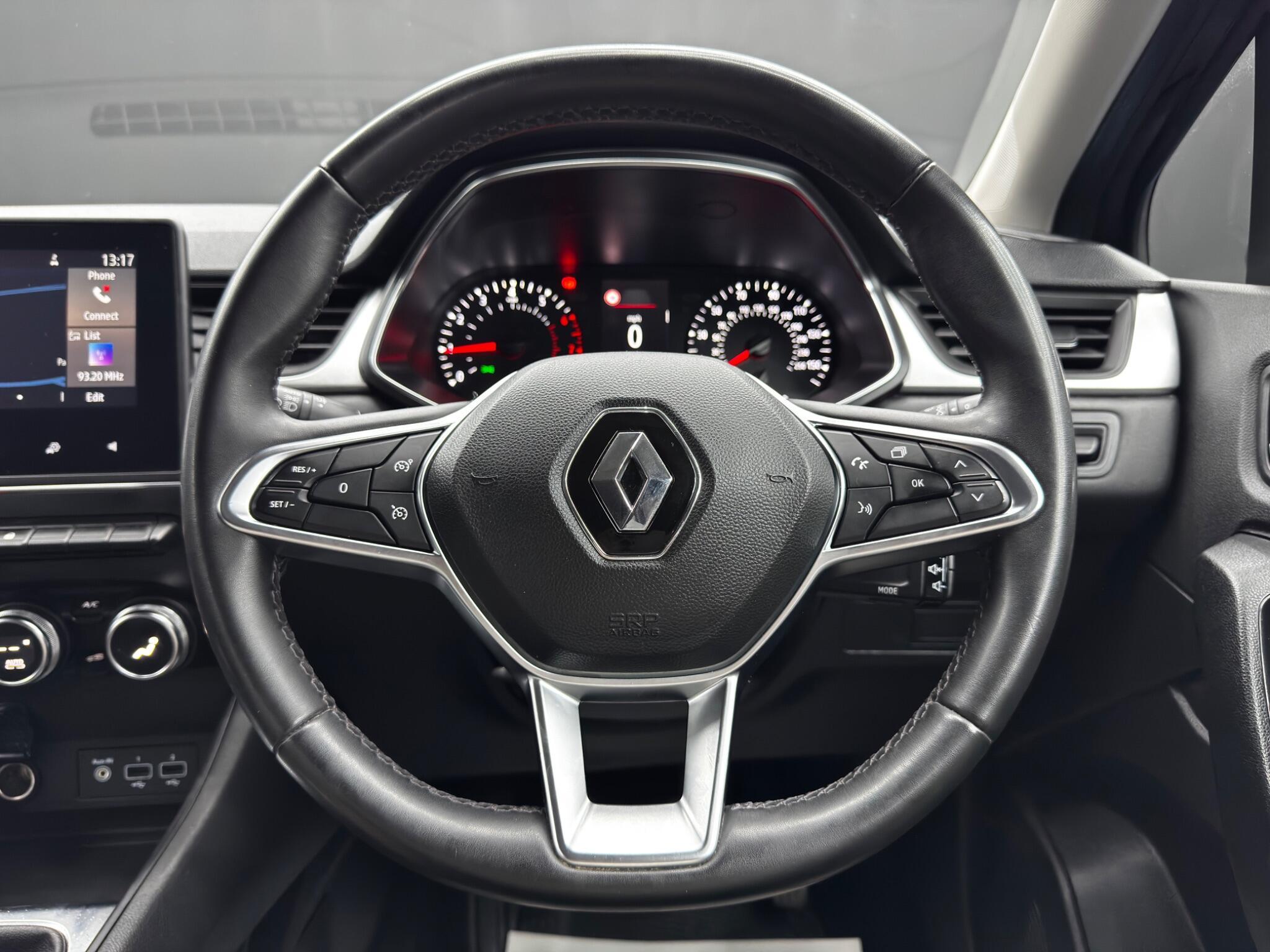 Renault Captur - Image 18