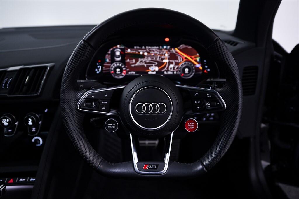 Audi R8 - Image 41