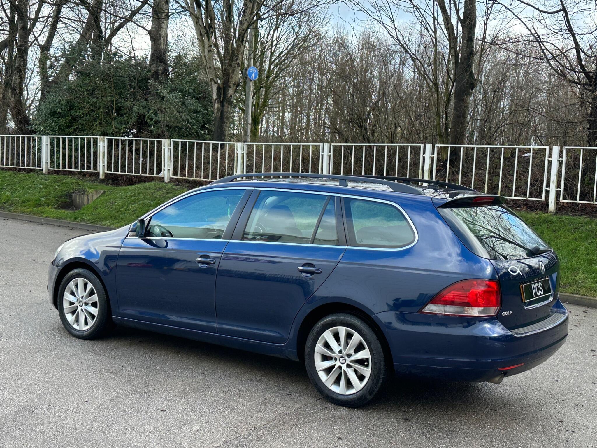 Volkswagen Golf - Image 42