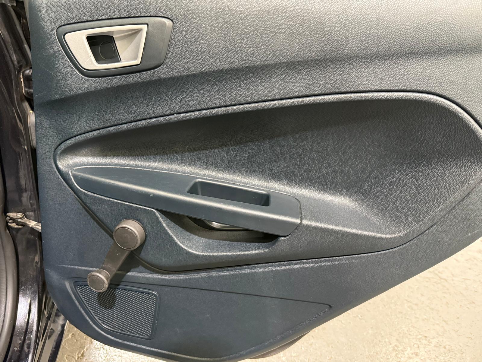 Ford Fiesta - Image 26