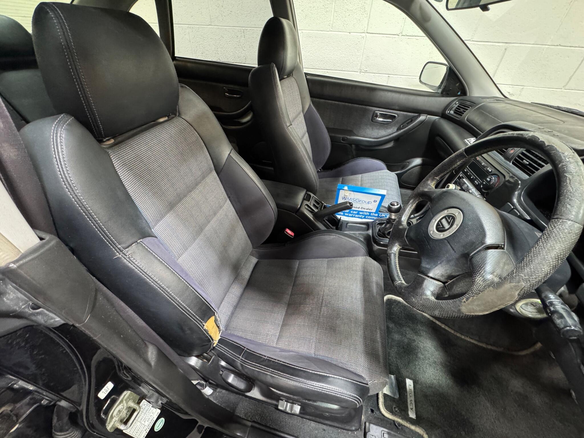 Subaru Legacy - Image 8