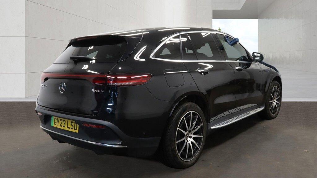 Mercedes Eqc - Image 5