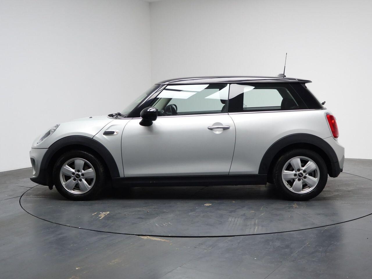 MINI Hatch - Image 12