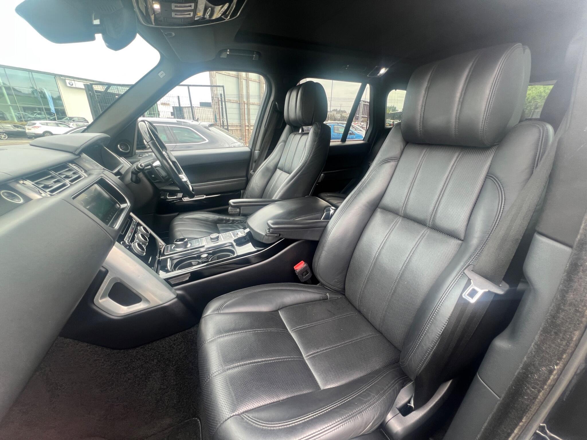 Land Rover Range Rover - Image 11