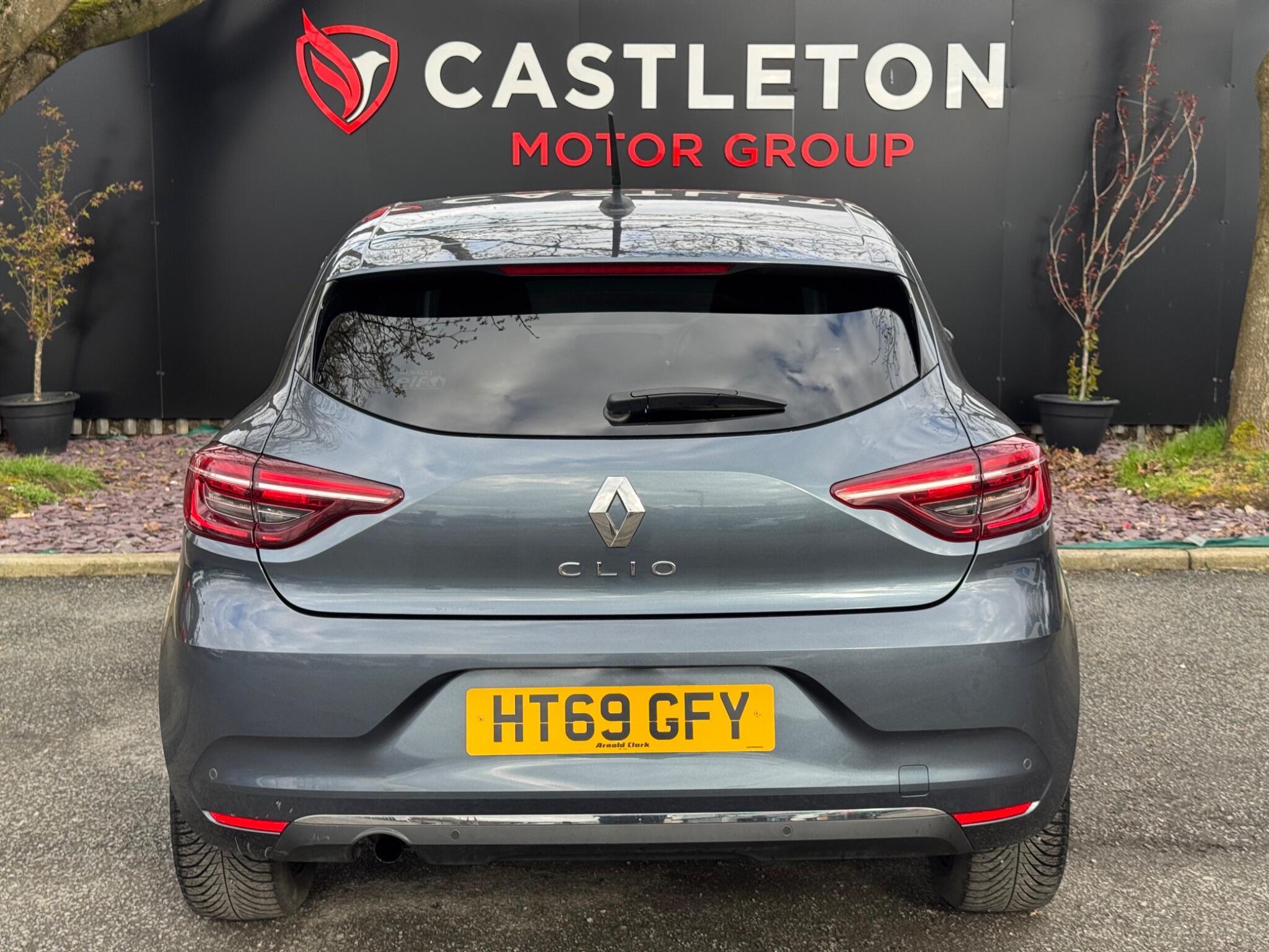 Renault Clio - Image 5