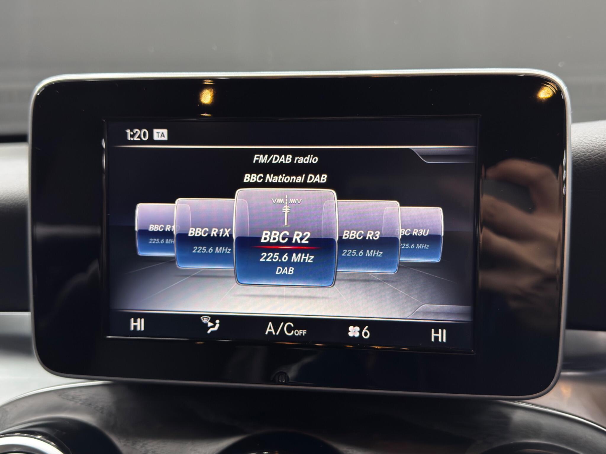 Mercedes GLC - Image 28