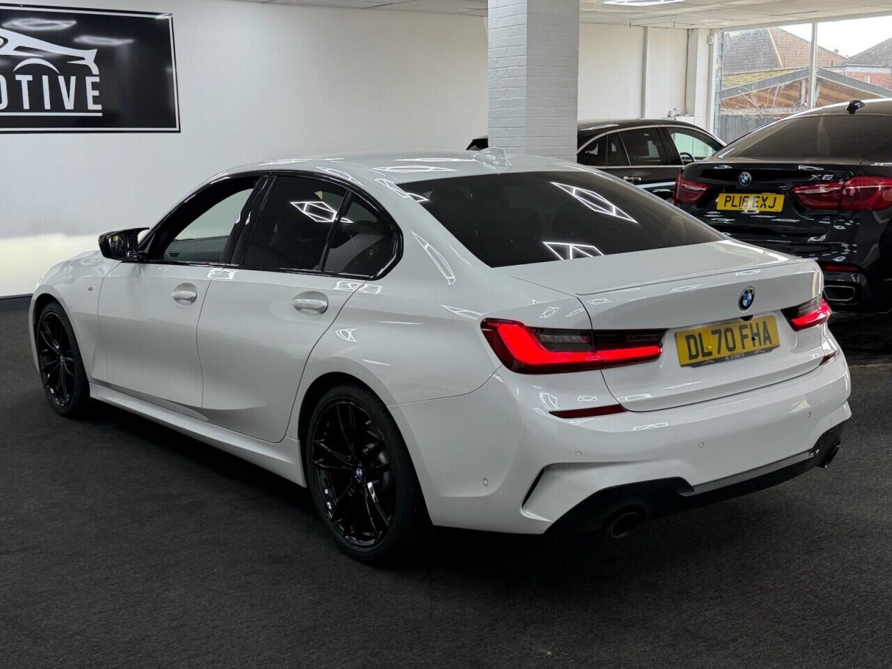 BMW 3 Series - Image 8