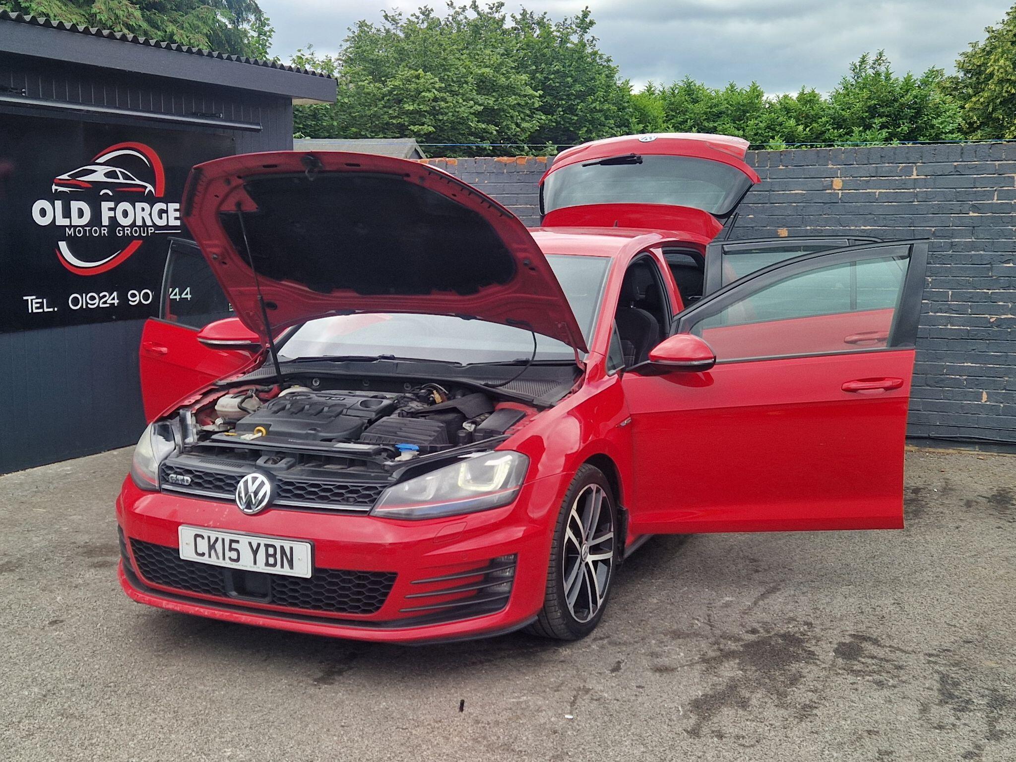 Volkswagen Golf - Image 14