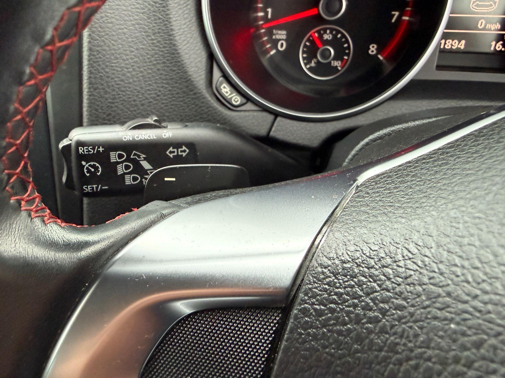 Volkswagen Golf - Image 50