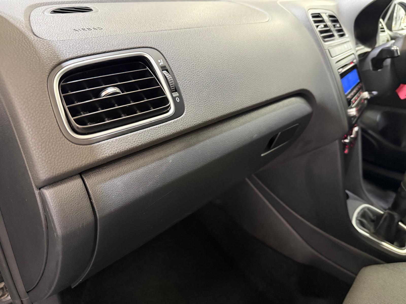 Volkswagen Polo - Image 37