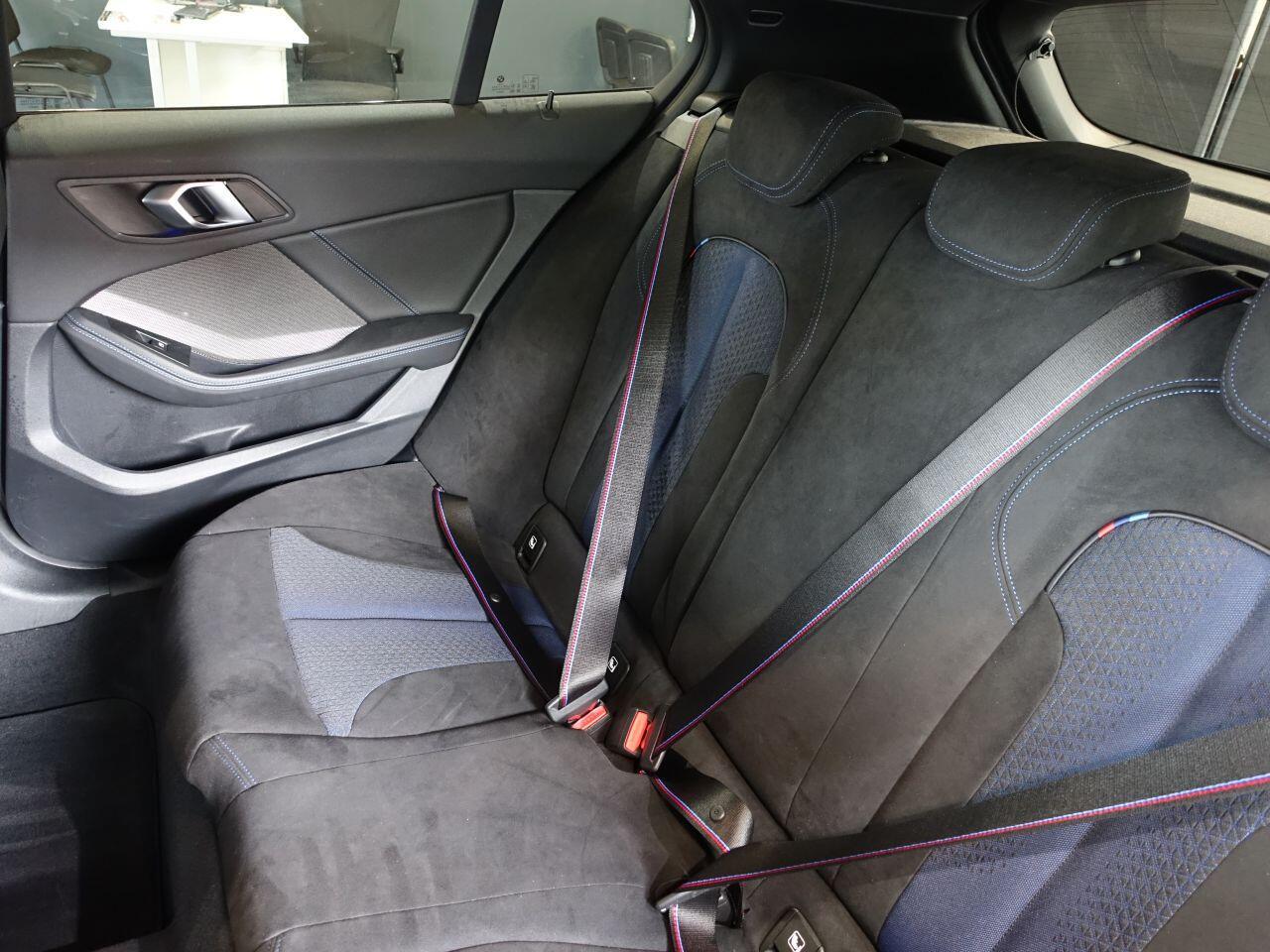 BMW 1 Series - Image 17