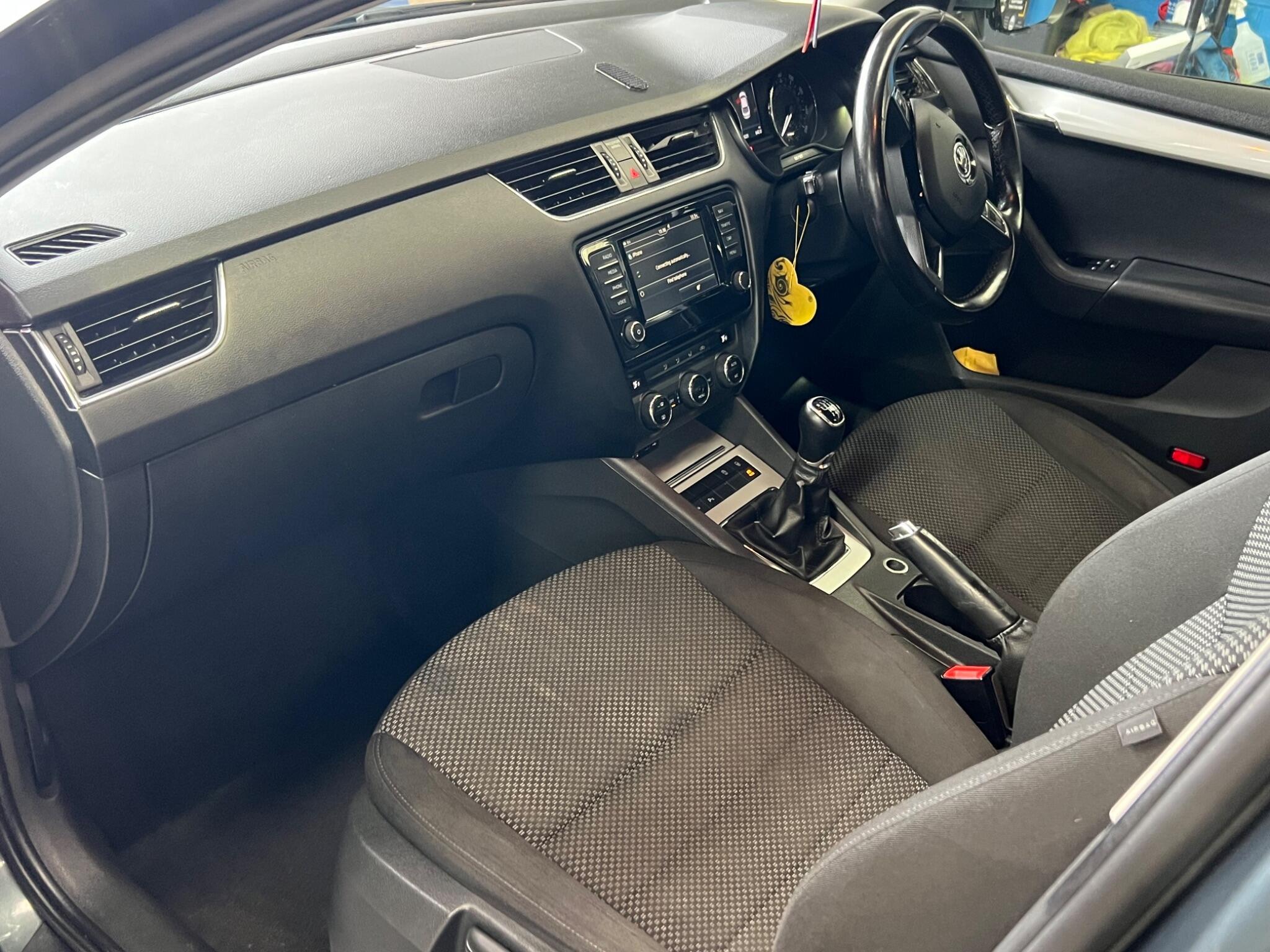 Skoda Octavia - Image 30