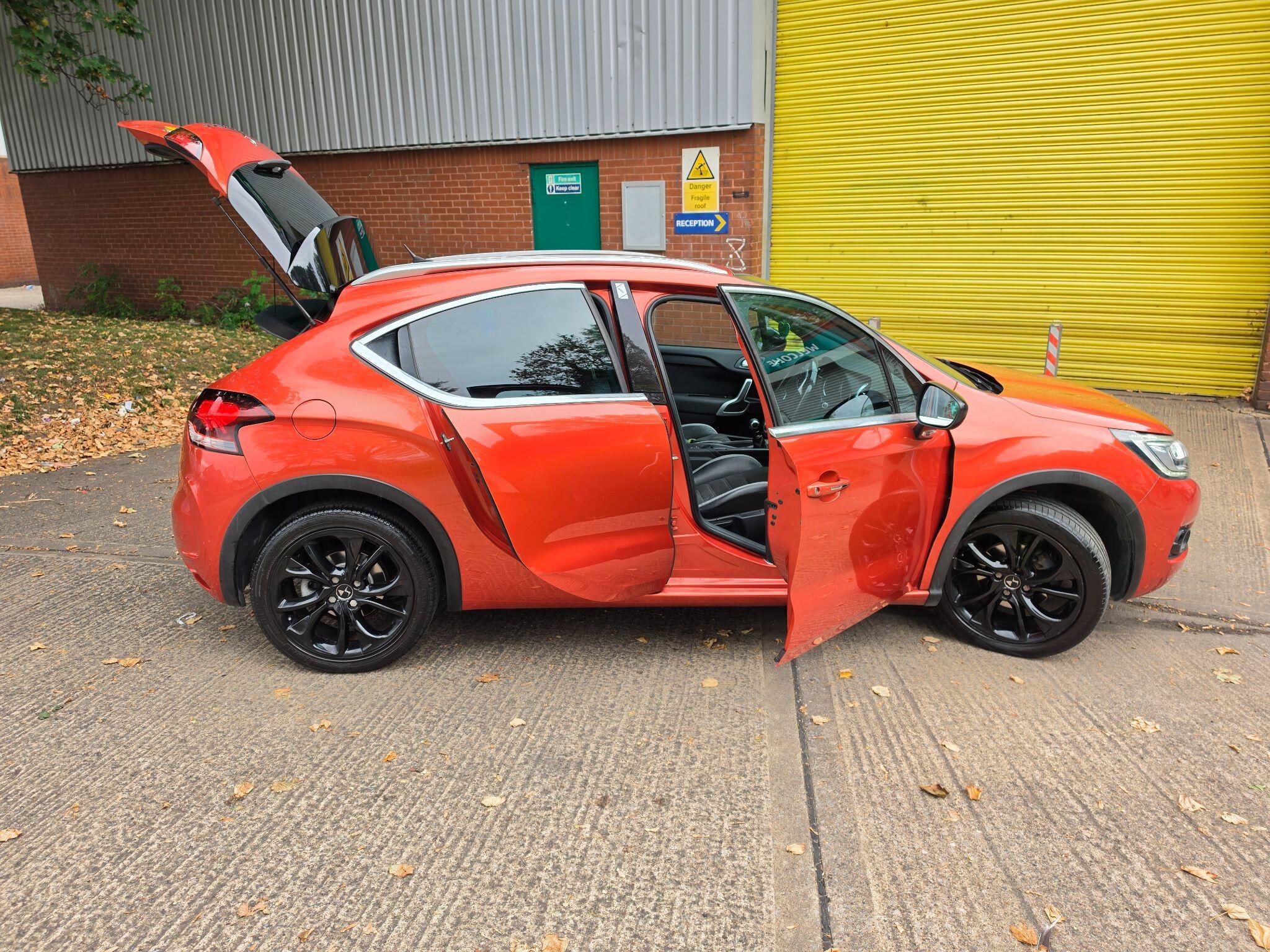 DS AUTOMOBILES DS 4 CROSSBACK - Image 10