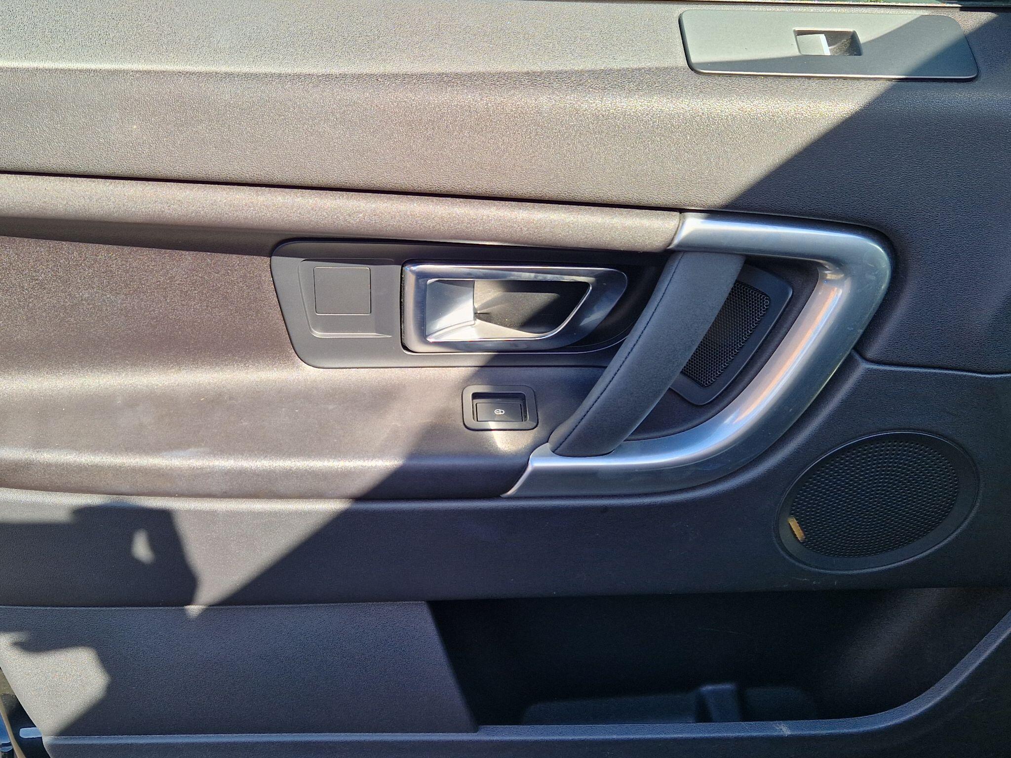 Land Rover DISCOVERY SPORT - Image 39