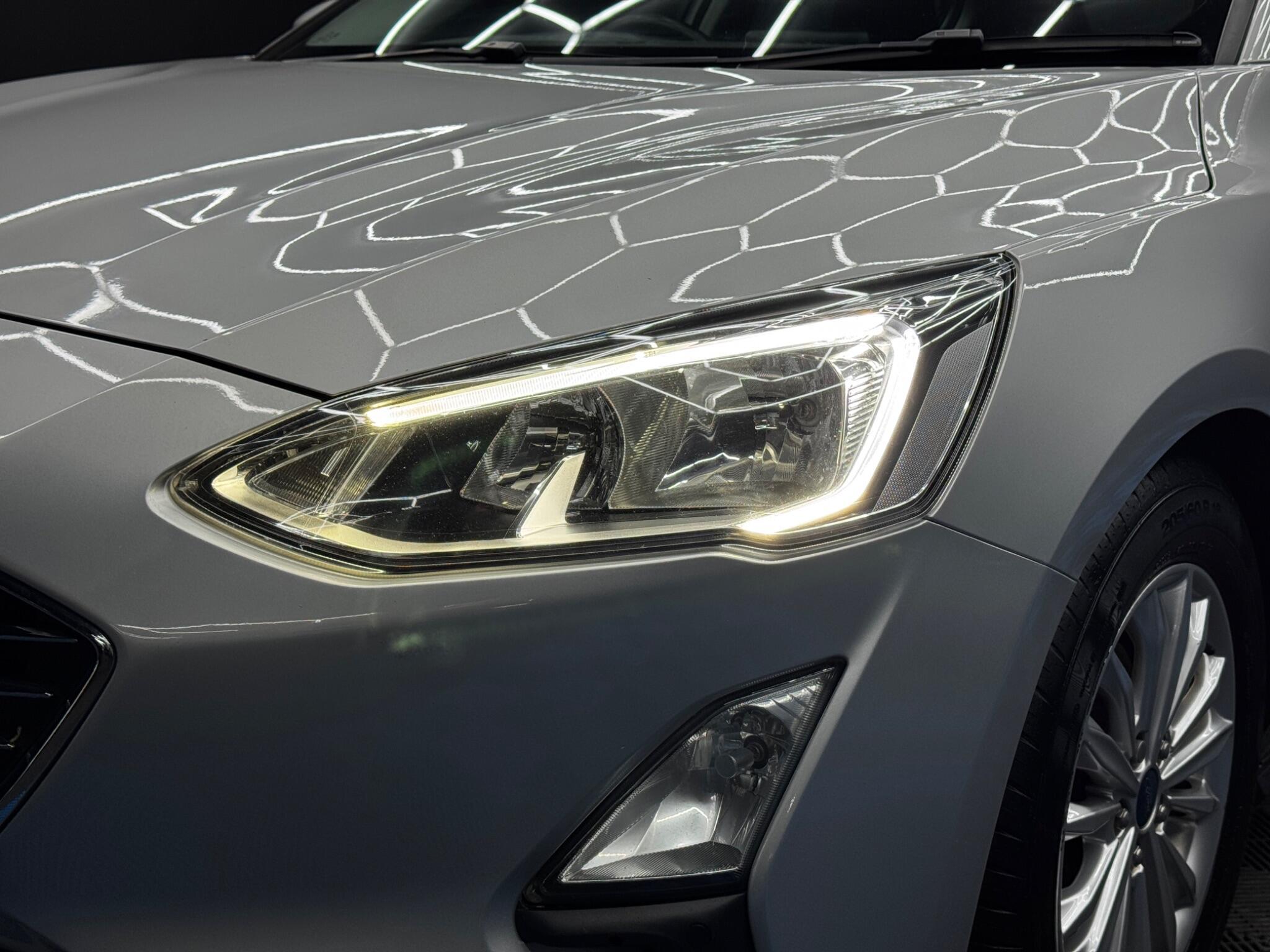 Ford Focus - Image 48