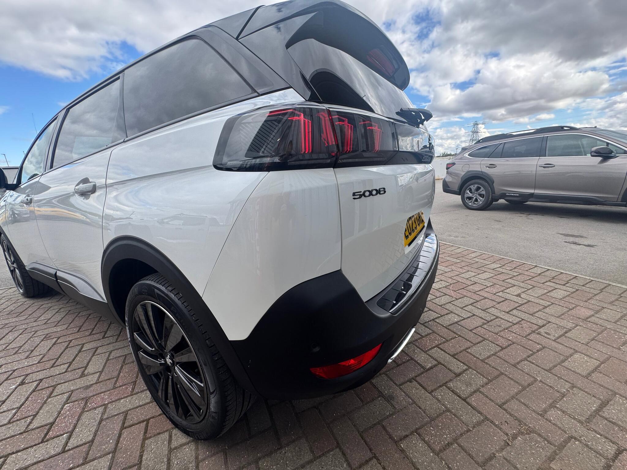 Peugeot 5008 - Image 8