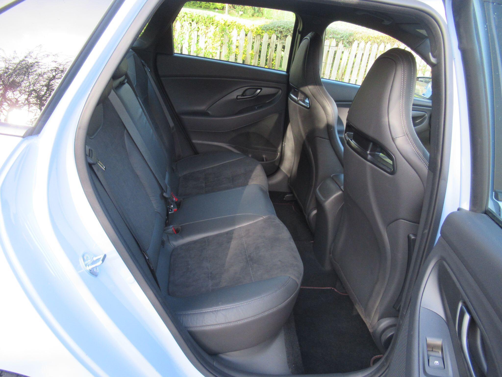 Hyundai i30 - Image 21