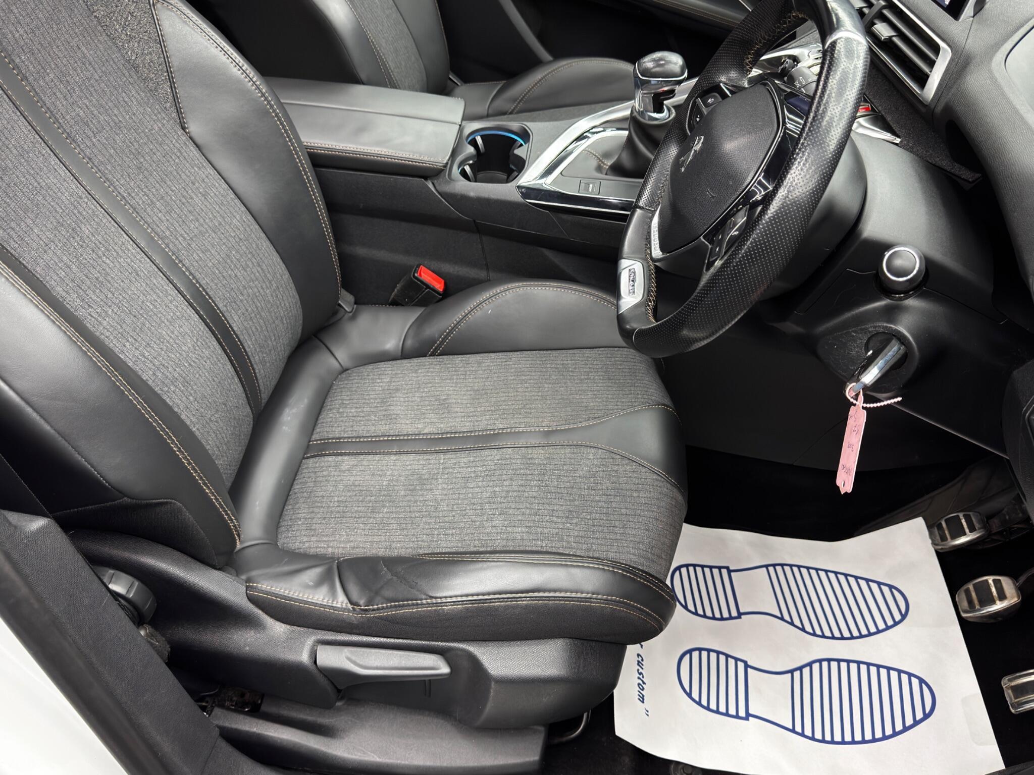 Peugeot 3008 - Image 13
