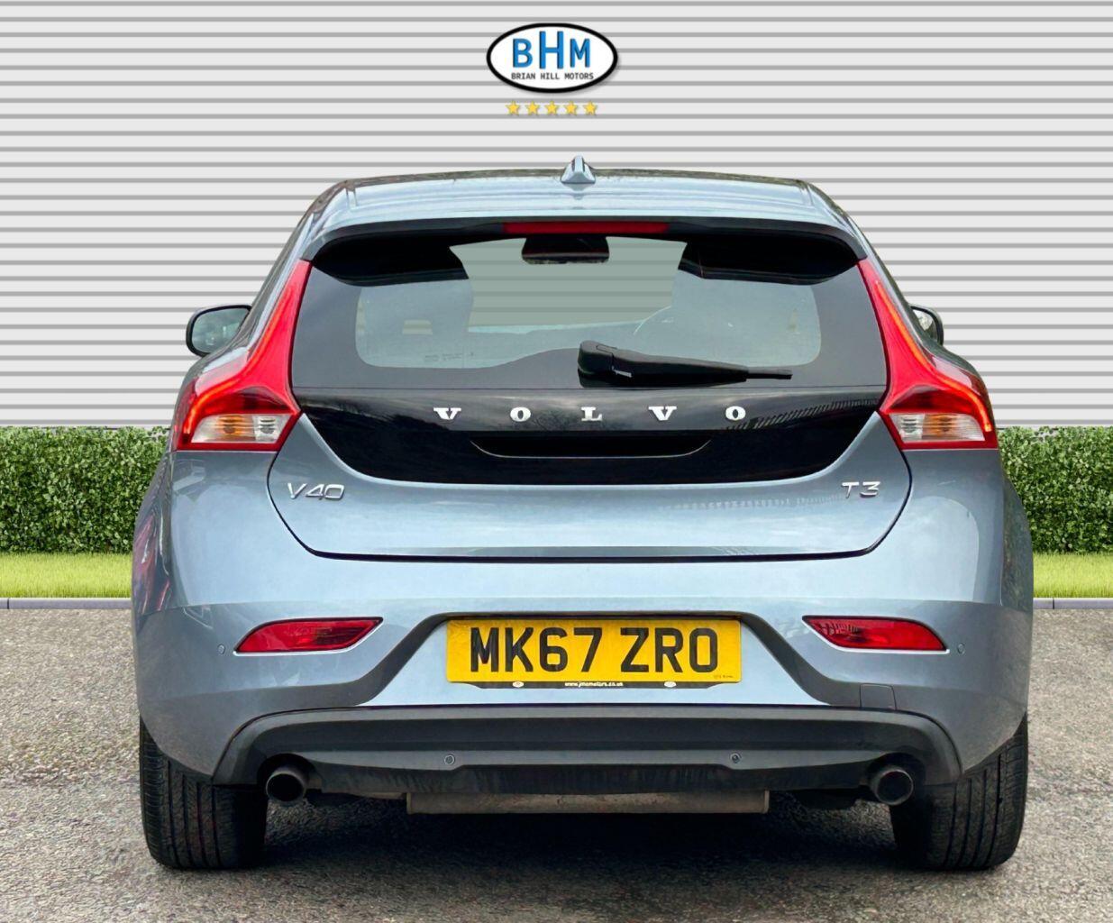 Volvo V40 - Image 25