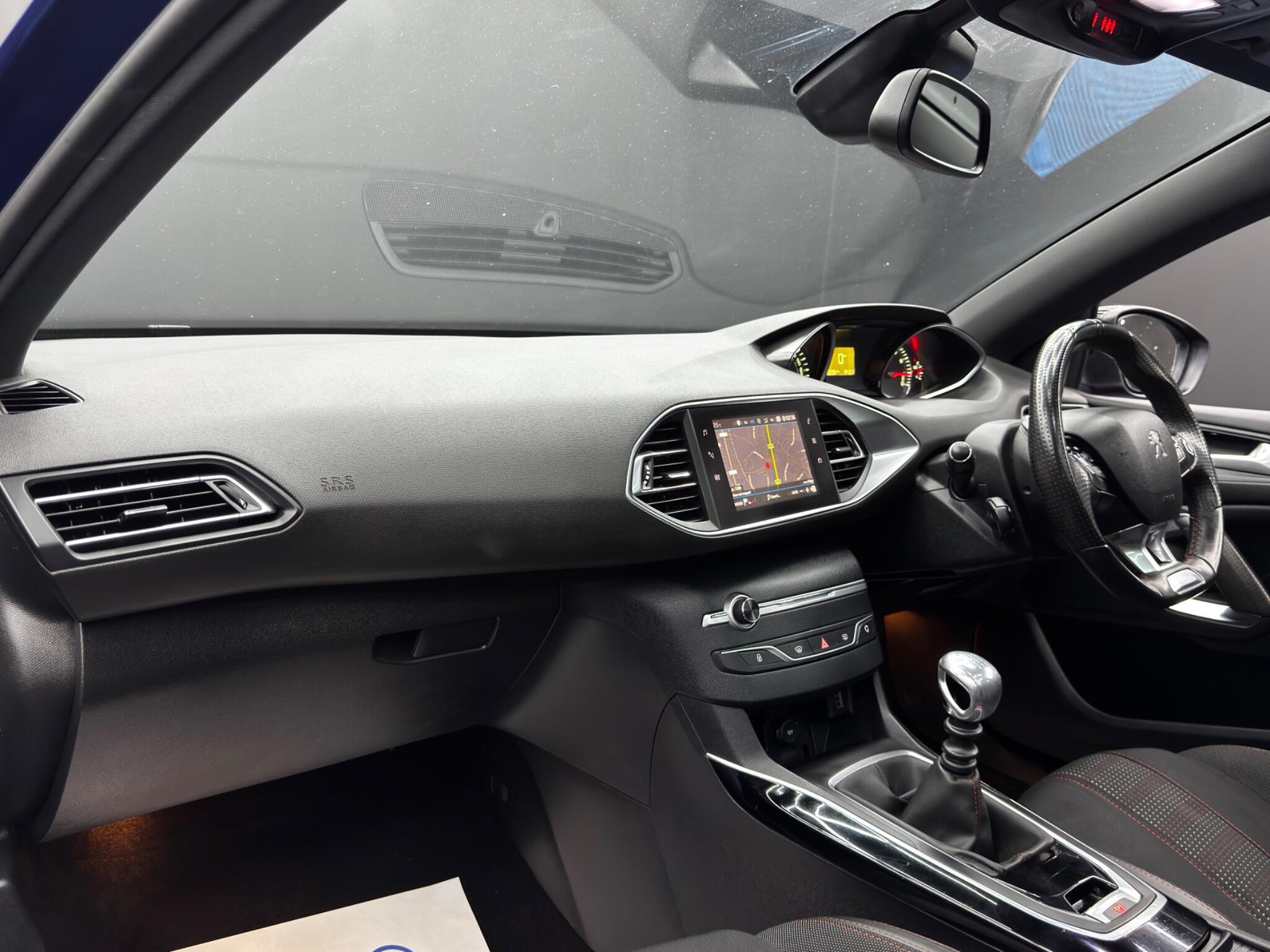 Peugeot 308 - Image 11